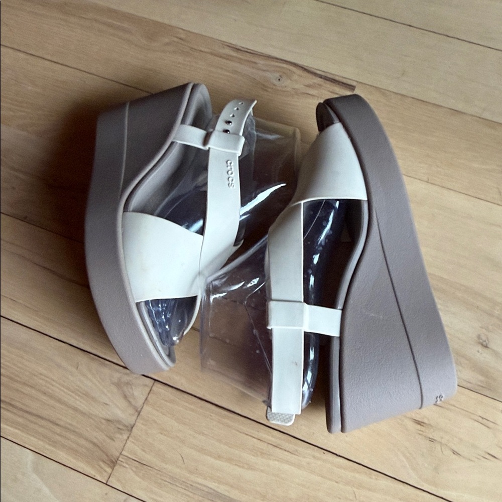 Crocs Brooklyn High Wedge Sandal Bone Mushroom Platform‎ Women Size 8 206222-2BC - Picture 2 of 11